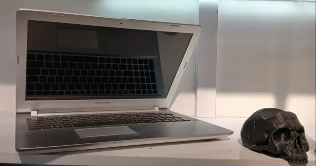 لپتاپ لنوو Z51-70 i7 نسل 5 8GB 256GB R9 M375 4GB